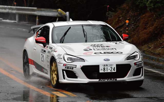 新城ラリー JN3クラス 表彰台すべてがWORK WHEELS装備