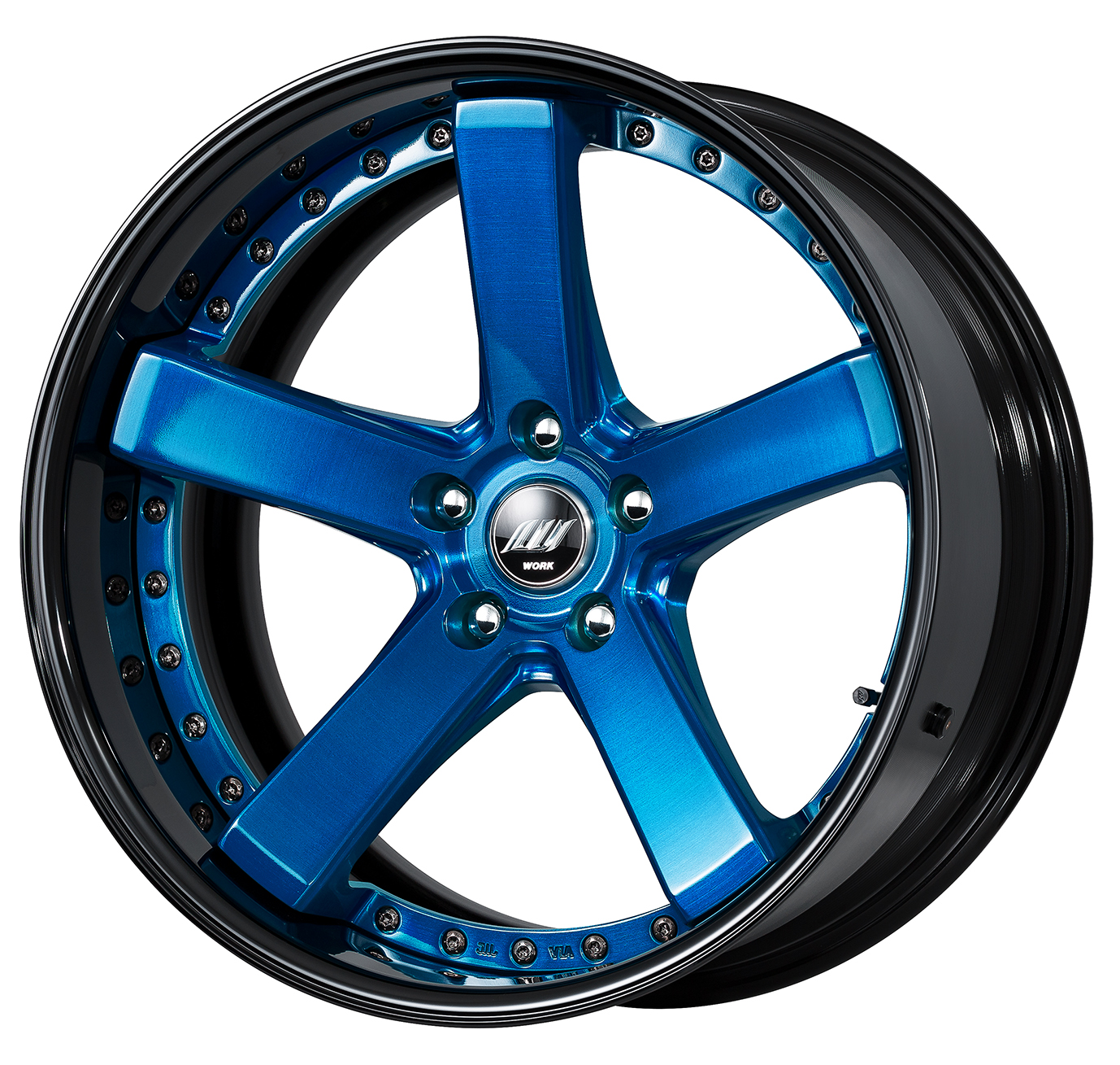 ■サイズ:19inch<br />
■ディスク:ディープコンケイブ(形状)/クリアブルーブラッシュド(カスタム)<br />
■リム:FULL REVERSE(形状)/ブラックアルマイト(カスタム)<br />
■センターキャップ:ブラック(標準)<br />
■ピアスボルト:ブラックピアスボルト(カスタム)<br />
■エアバルブ:ブラックエアバルブ(カスタム)