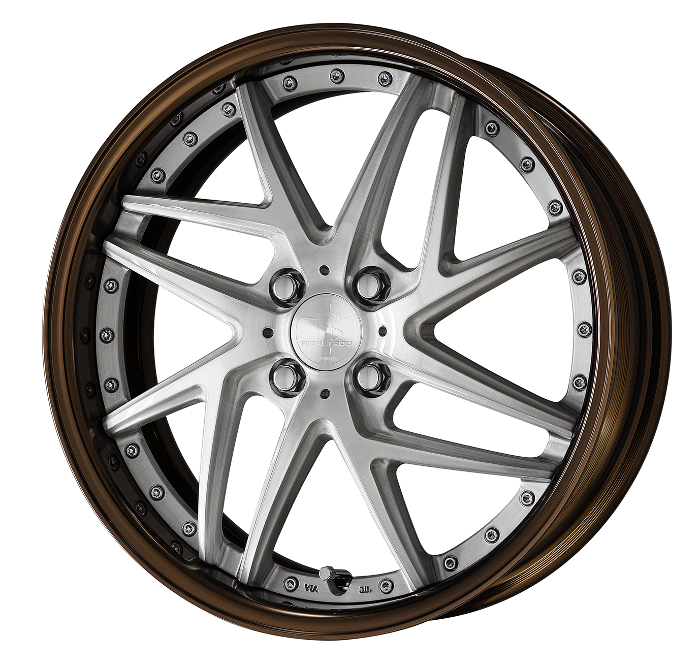 ■サイズ:17inch<br />
■ディスク:ブラッシュド(標準)<br />
■リム:FULL REVERSE(形状)/ブロンズアルマイト(カスタム)<br />
■センターキャップ:標準